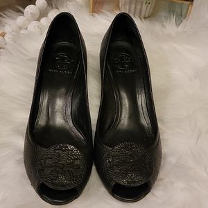 Tory Burch Black Peep Toe Leather 9.5